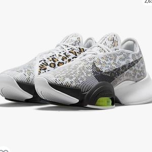 Nike Air Zoom Superrep 2 size 8.5